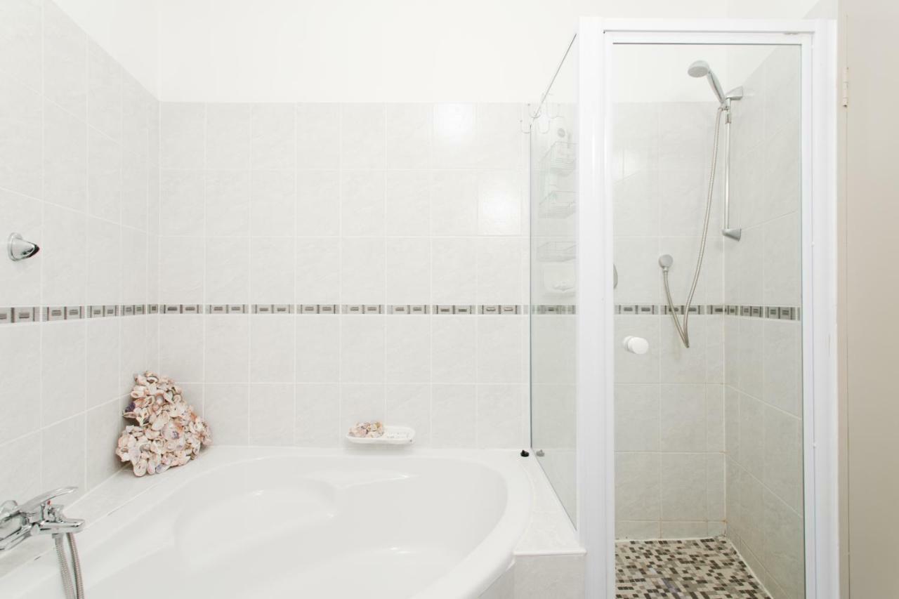 Breathtaking Views, Brand New Renovated Apartment Кейптаун Екстериор снимка